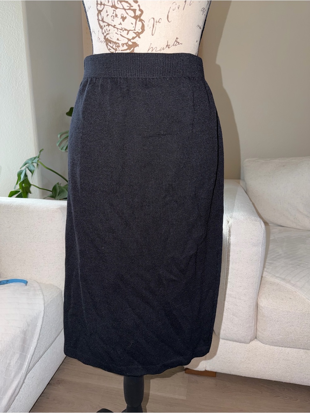 Classic Black Knit Midi Skirt - Women